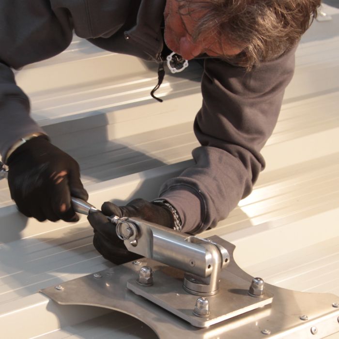 Il collaudo dei dispositi di ancoraggio anticaduta