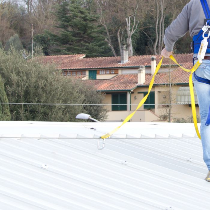 che cosa sono i sistemi anticaduta per tetti